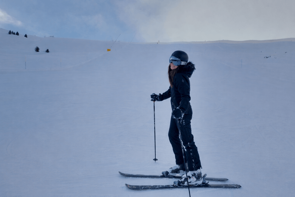 Beginner Ski Lesson Verbier – Adult Skier Adult skier learning basic technique during a beginner ski lesson in Verbier