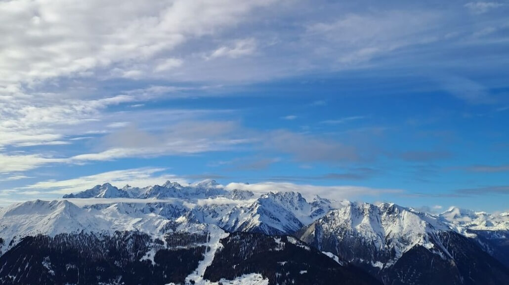 Verbier Webcams – Live Mountain Views Live Verbier webcams showing mountain views and snow conditions in the Verbier ski area.